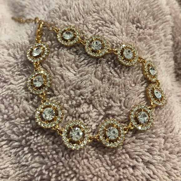 Accessories - NEW ! Gold bracelet fashion jewelry